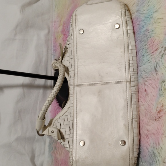 SALE! Cole Haan Genevieve Woven Leather Triangle Shoulder Bag (#36) - Picture 13 of 13